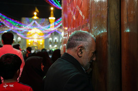 حرم مطهر رضوی در شب نیمه شعبان