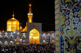 حرم مطهر رضوی در شب نیمه شعبان