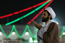 جشن نیمه شعبان در مسجد مقدس جمکران
