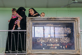 عمامه گذاری طلاب توسط آیت الله مکارم شیرازی ‎- قم‎