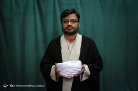 عمامه گذاری طلاب توسط آیت الله مکارم شیرازی ‎- قم‎