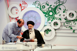 پشت صحنه ضبط برنامه سید ابراهیم رئیسی نامزد انتخابات ریاست جمهوری