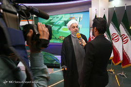 پشت صحنه ضبط برنامه حسن روحانی نامزد انتخابات ریاست جمهوری