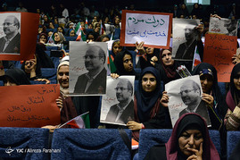 همایش بانوان تهرانی حامی محمدباقر قالیباف صبح امروز یکشنبه در سالن مجموعه شهدای انقلاب اسلامی برگزار شد.
