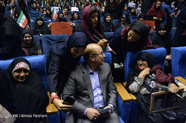 همایش بانوان تهرانی حامی محمدباقر قالیباف صبح امروز یکشنبه در سالن مجموعه شهدای انقلاب اسلامی برگزار شد.