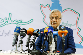 نشست خبری مصطفی هاشمی طبا در خبرگزاری ایسنا