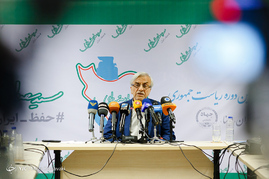 نشست خبری مصطفی هاشمی طبا در خبرگزاری ایسنا