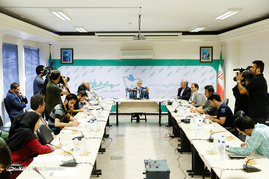 نشست خبری مصطفی هاشمی طبا در خبرگزاری ایسنا