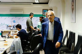 نشست خبری مصطفی هاشمی طبا در خبرگزاری ایسنا
