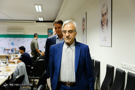 نشست خبری مصطفی هاشمی طبا در خبرگزاری ایسنا