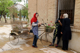 موزه رادیو‌های قدیمی در باغ دلگشا _ شیراز ‎