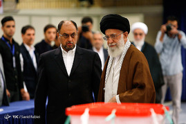 حضور رهبر معظم انقلاب پای صندوق رای