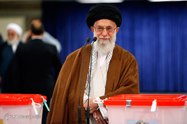حضور رهبر معظم انقلاب پای صندوق رای