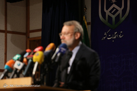حضور رئیس مجلس شورای اسلامی در ستاد انتخابات وزارت کشور