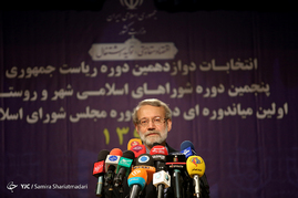 حضور رئیس مجلس شورای اسلامی در ستاد انتخابات وزارت کشور