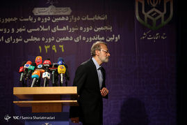 حضور رئیس مجلس شورای اسلامی در ستاد انتخابات وزارت کشور