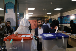 ساعات پایانی رای گیری در شعب اخذ رای - همدان
