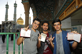 ساعات پایانی رای گیری در شعب اخذ رای - قم