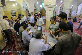 ساعات پایانی رای گیری در شعب اخذ رای - قم
