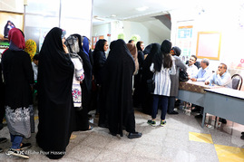 ساعات پایانی رای گیری در شعب اخذ رای - شیراز
