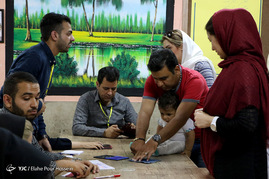 ساعات پایانی رای گیری در شعب اخذ رای - شیراز