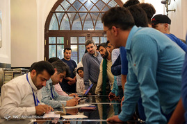 ساعات پایانی رای گیری در شعب اخذ رای - مشهد