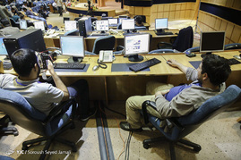 انتظار خبرنگاران مستقر در ستاد انتخابات کشور