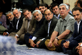 مراسم شب خاطره دفاع مقدس با حضور رهبر معظم انقلاب