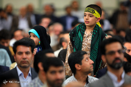 مراسم شب خاطره دفاع مقدس با حضور رهبر معظم انقلاب