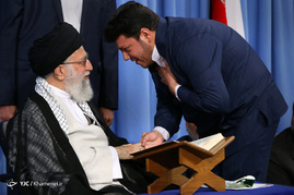 محفل انس با قرآن کریم در حسینیه امام خمینی(ره) با حضور رهبر معظم انقلاب