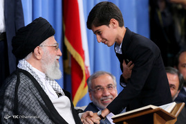 محفل انس با قرآن کریم در حسینیه امام خمینی(ره) با حضور رهبر معظم انقلاب
