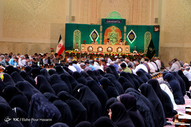 محفل انس با قرآن کریم در حرم شاهچراغ(ع)