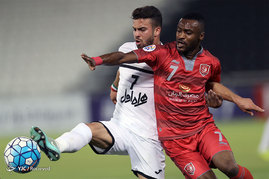 دیدار تیم های فوتبال لخویا و پرسپولیس
