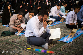 محفل انس با قرآن در حسینیه امام خمینی(ره) - همدان‎