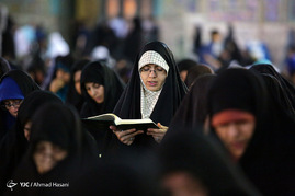 ترتیل خوانی سحرگاهی قرآن کریم در حرم امام رضا علیه السلام