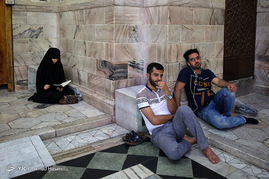ترتیل خوانی سحرگاهی قرآن کریم در حرم امام رضا علیه السلام