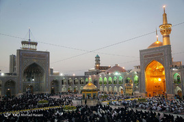 ترتیل خوانی سحرگاهی قرآن کریم در حرم امام رضا علیه السلام