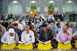 ترتیل خوانی سحرگاهی قرآن کریم در حرم امام رضا علیه السلام
