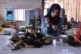 کارگاه کفش‌دوزی