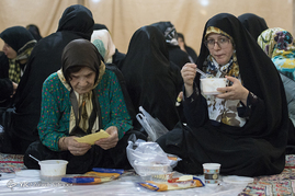 ضیافت افطار در حرم حضرت عبدالعظیم حسنی(ع)