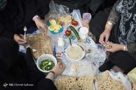 ضیافت افطار در حرم حضرت عبدالعظیم حسنی(ع)