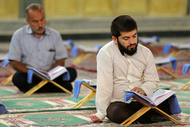 آئین جزءخوانی قرآن کریم در حرم حضرت محمد هلال بن علی(ع) - آران و بیدگل کاشان