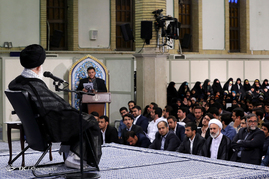 دیدار جمعی از دانشجویان با رهبر معظم انقلاب