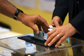 آغاز دور نخست انتخابات پارلمانی فرانسه