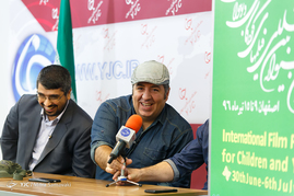 نشست خبری عوامل جشنواره بین‌المللی فیلم‌های کودکان و نوجوانان در باشگاه خبرنگاران جوان