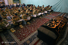 تشییع پیکر همسر آیت الله علم الهدی‎