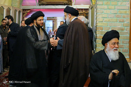 تشییع پیکر همسر آیت الله علم الهدی‎