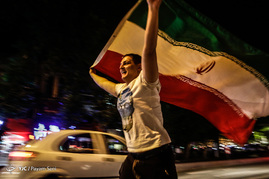 شادی مردم برای راهیابی تیم ملی فوتبال به جام جهانی