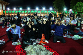 مراسم احیا شب بیست و یکم ماه رمضان در حرم شاهچراغ(ع ) - شیراز ‎