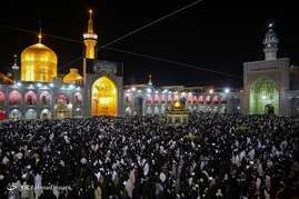 مراسم احیا شب بیست و یکم ماه رمضان در حرم امام رضا(ع)